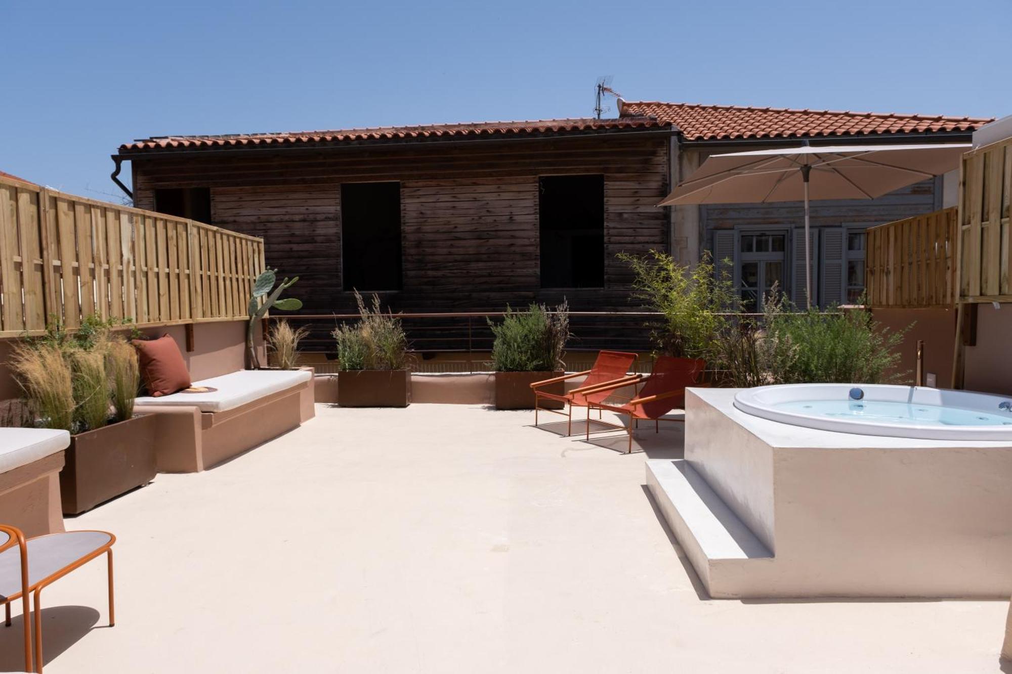 Qualia Slowlife Suites Chania  Ngoại thất bức ảnh